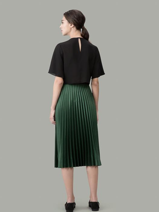 Illustration for article titled Why a Black Silk Blouse Long Sleeve is a must for any Wardrobe?